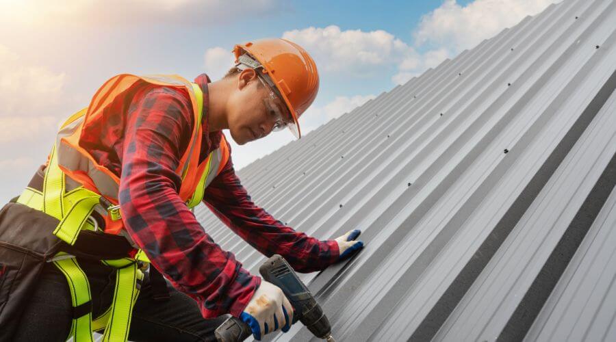 Expert tile roof repair services in Metamora, OH